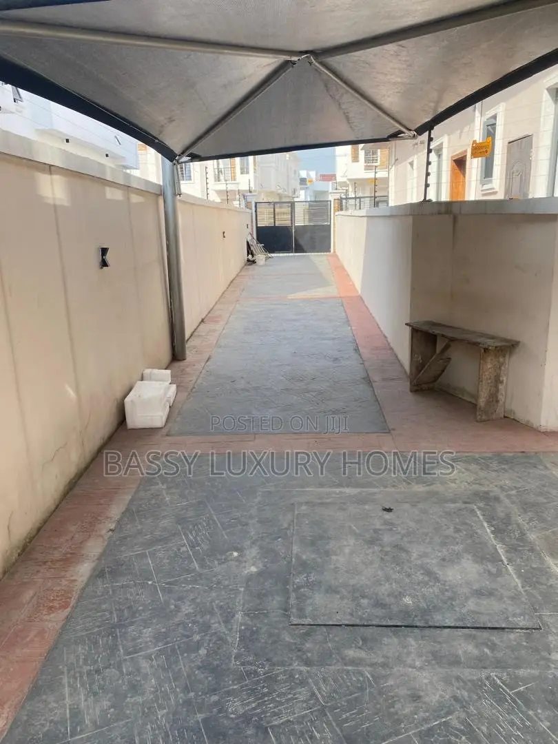 4bdrm Duplex in Lekki for sale in Lekki