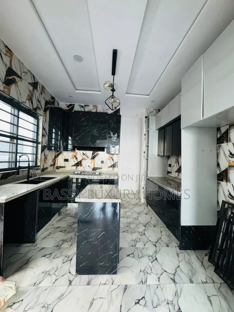 4bdrm Duplex in Lekki for sale in Lekki
