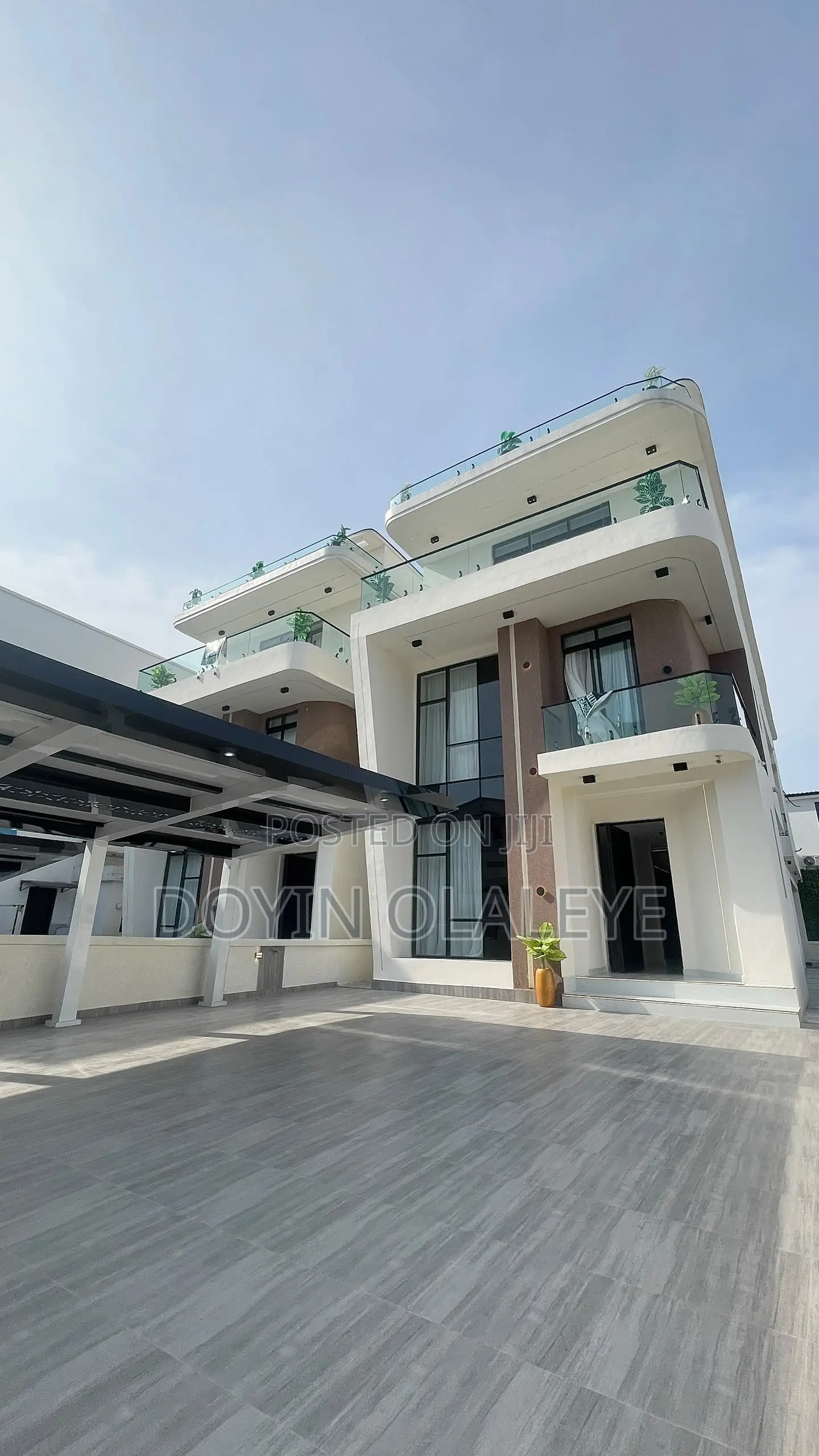 5bdrm Duplex in Lekki Expressway for sale in Lekki Expressway
