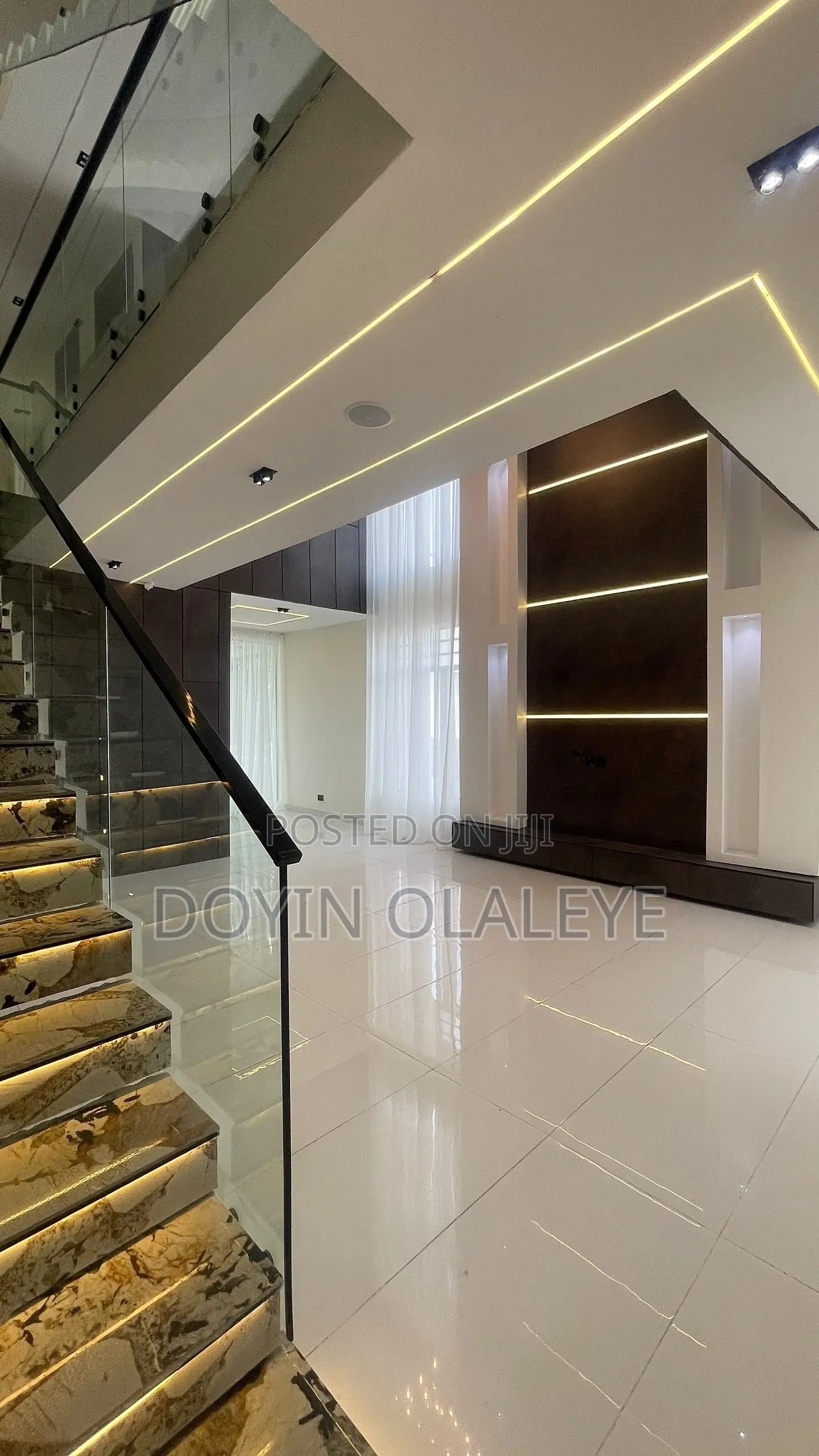 5bdrm Duplex in Lekki Expressway for sale in Lekki Expressway