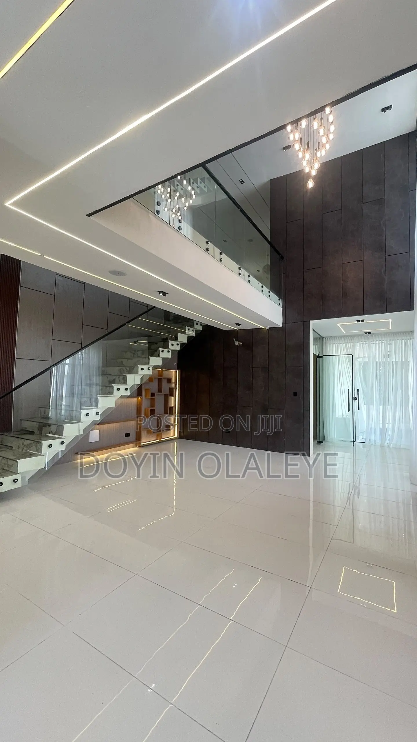 5bdrm Duplex in Lekki Expressway for sale in Lekki Expressway