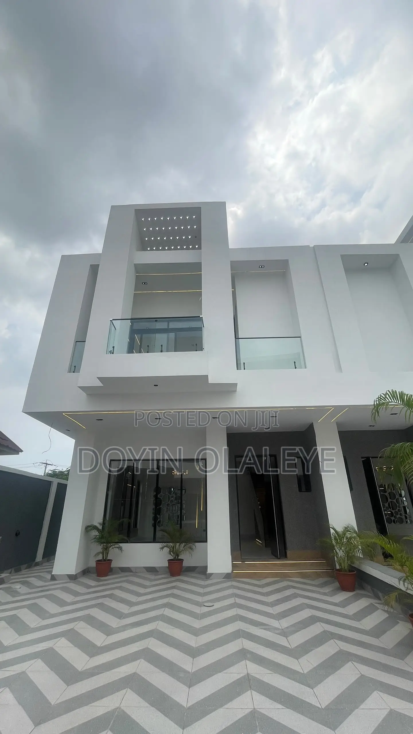 4bdrm Duplex in VGC / Ajah for sale in VGC / Ajah