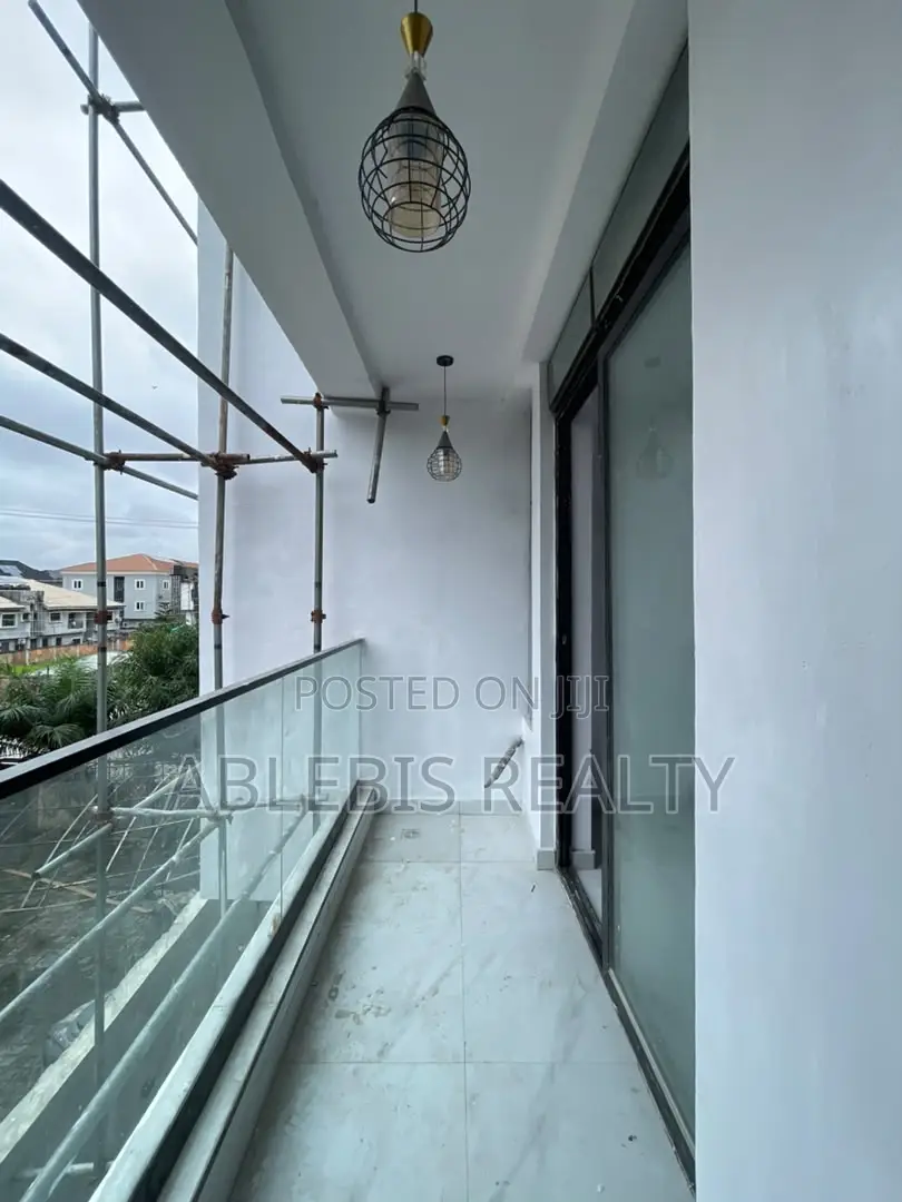 2bdrm Apartment in Osapa London for sale in Osapa london