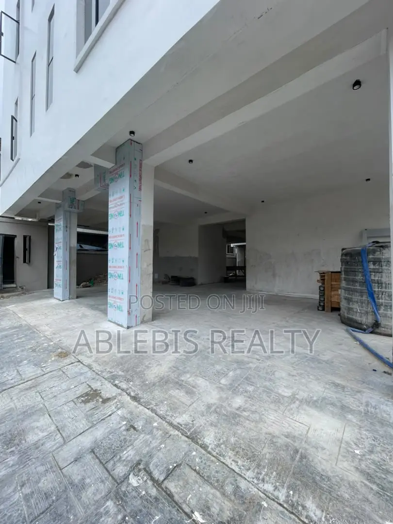 2bdrm Apartment in Osapa London for sale in Osapa london