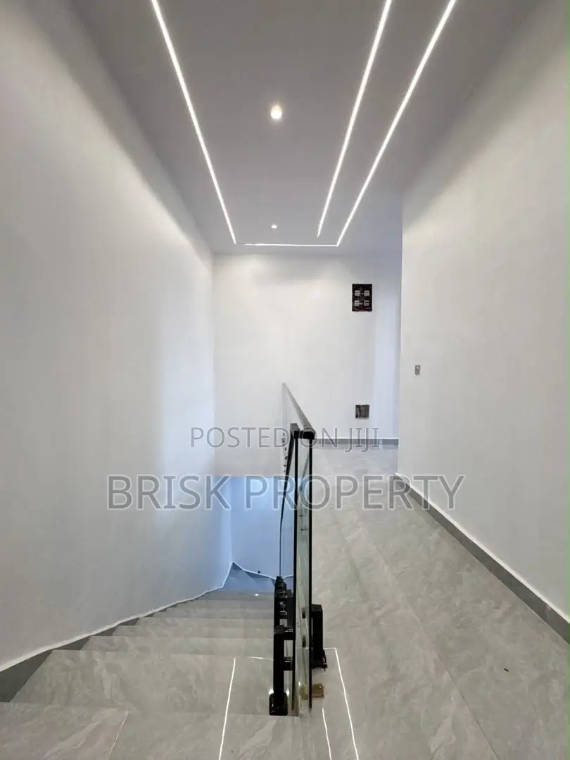 4bdrm Duplex in Ajah for sale in Ajah