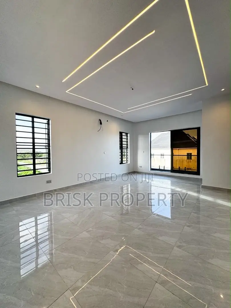 4bdrm Duplex in Ajah for sale in Ajah