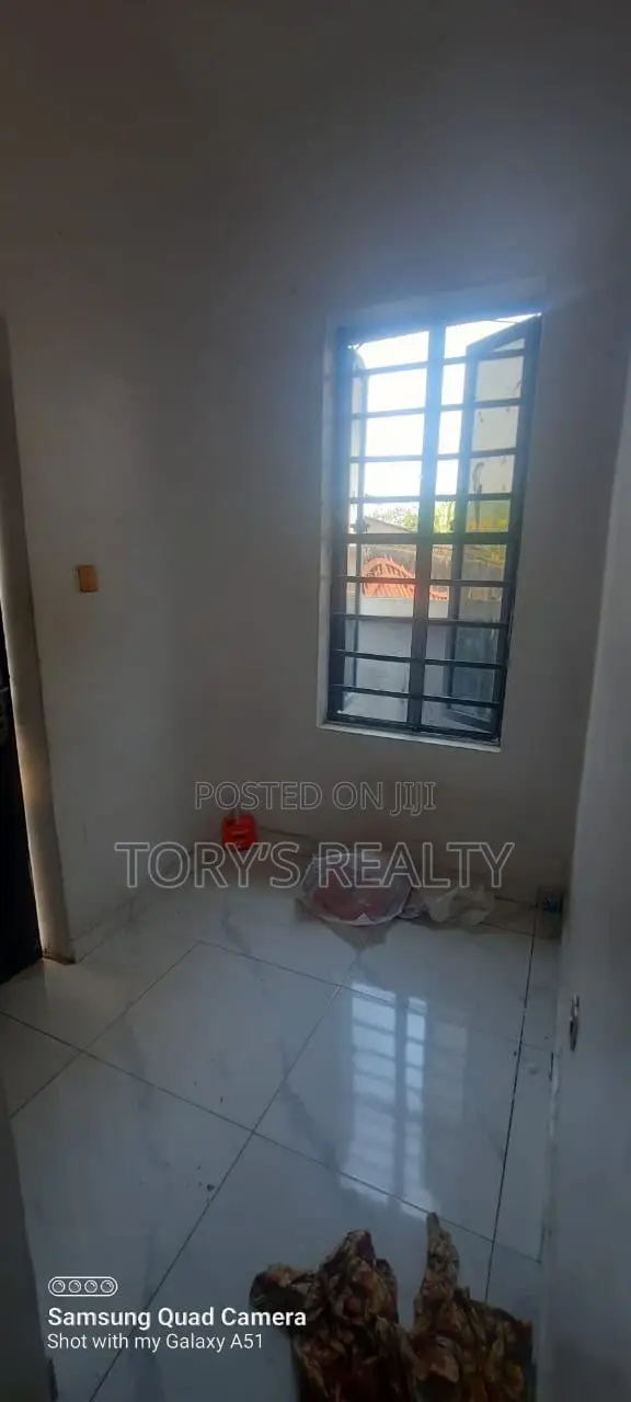 1bdrm Apartment in Lekki Phase 2 for rent in Lekki Phase 2