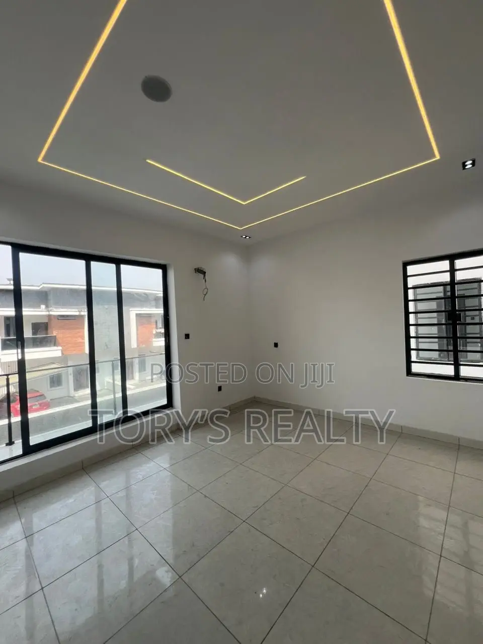 4bdrm Duplex in Lekki Phase 2 for sale in Lekki Phase 2
