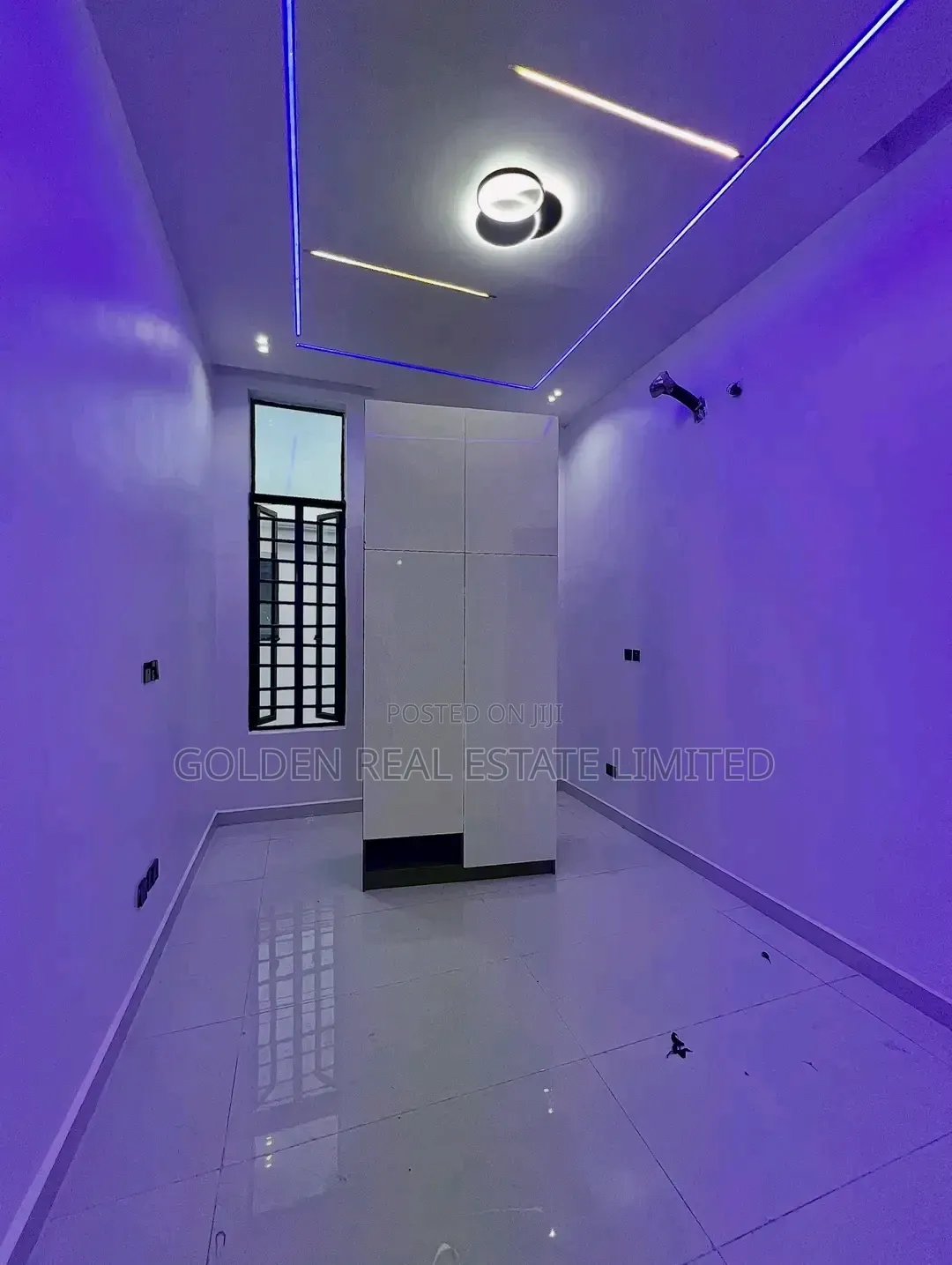 5bdrm Duplex in Lekki Phase 1 for sale in Lekki Phase 1
