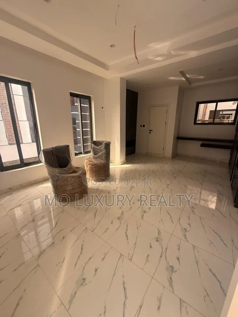 4bdrm Duplex in Lekki Phase 1 for rent in Lekki Phase 1