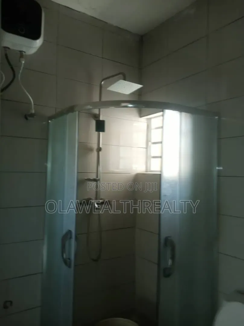 4bdrm Duplex in Okebadan Estate, Akobo for rent in Akobo