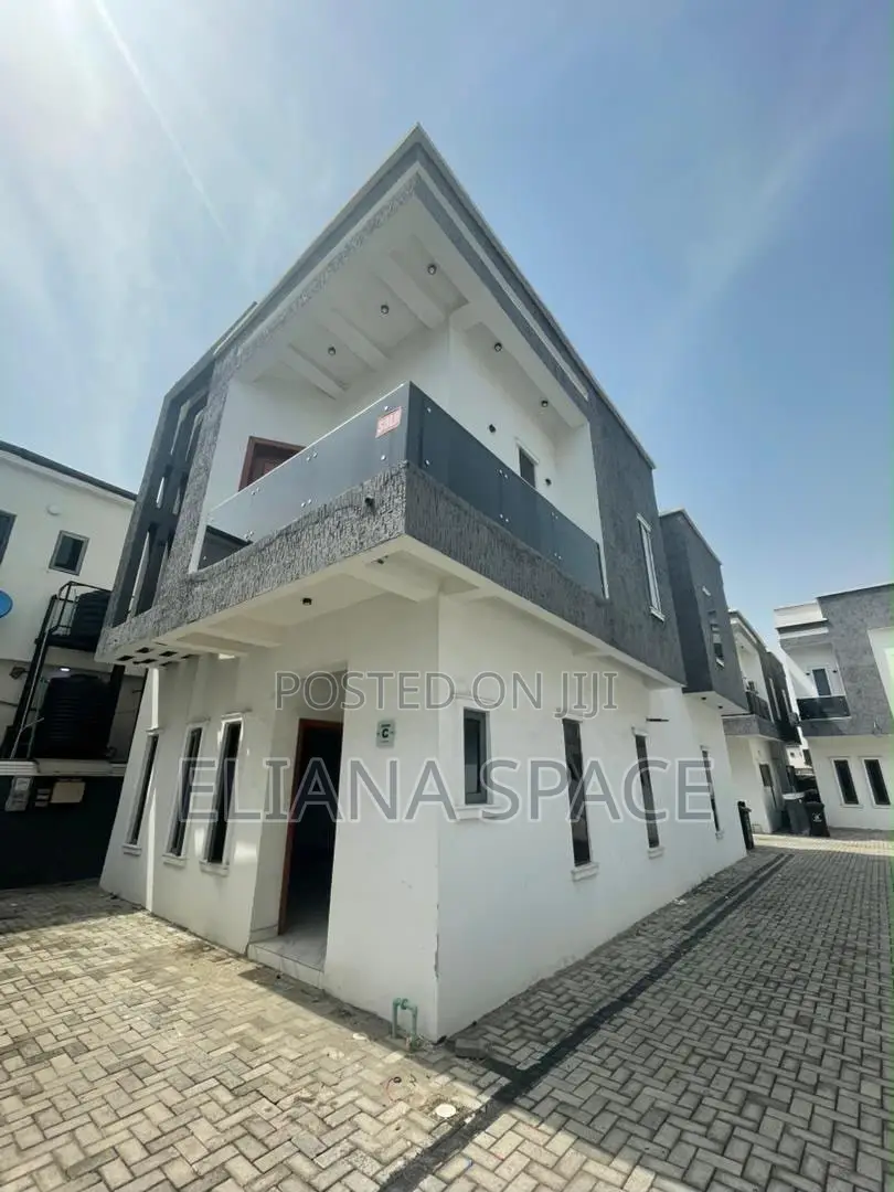 4bdrm Duplex in Orchid Road Lekki for sale in Lekki Phase 1