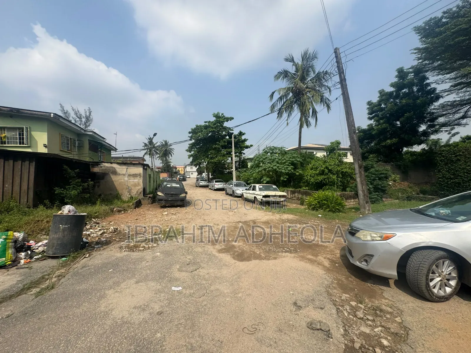 Land Measuring 820sqm With a Demolishable Structure on It, in a Love in Phase 2
