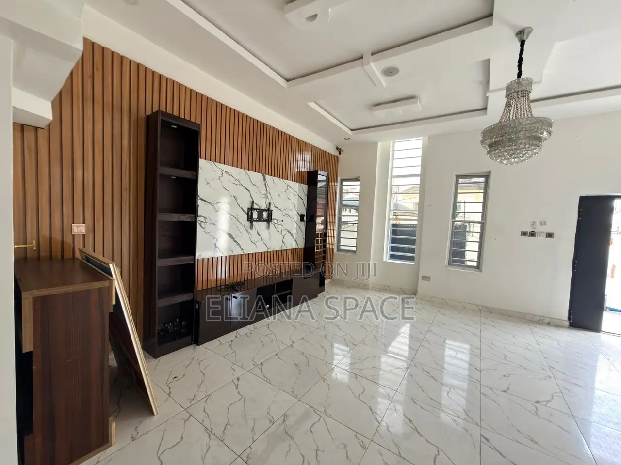 4bdrm Duplex in Ikota for sale in Ikota