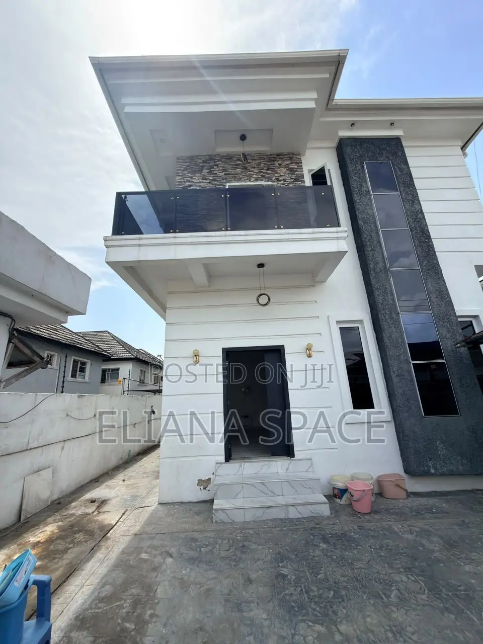 4bdrm Duplex in Ikota for sale in Ikota