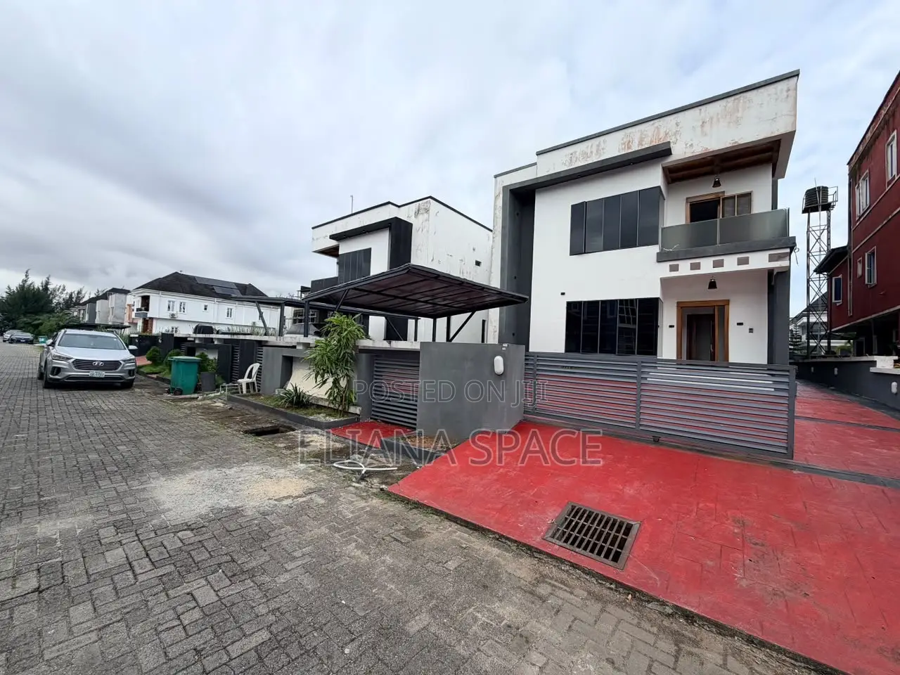 4bdrm Duplex in Ikota Villa for sale in Ikota