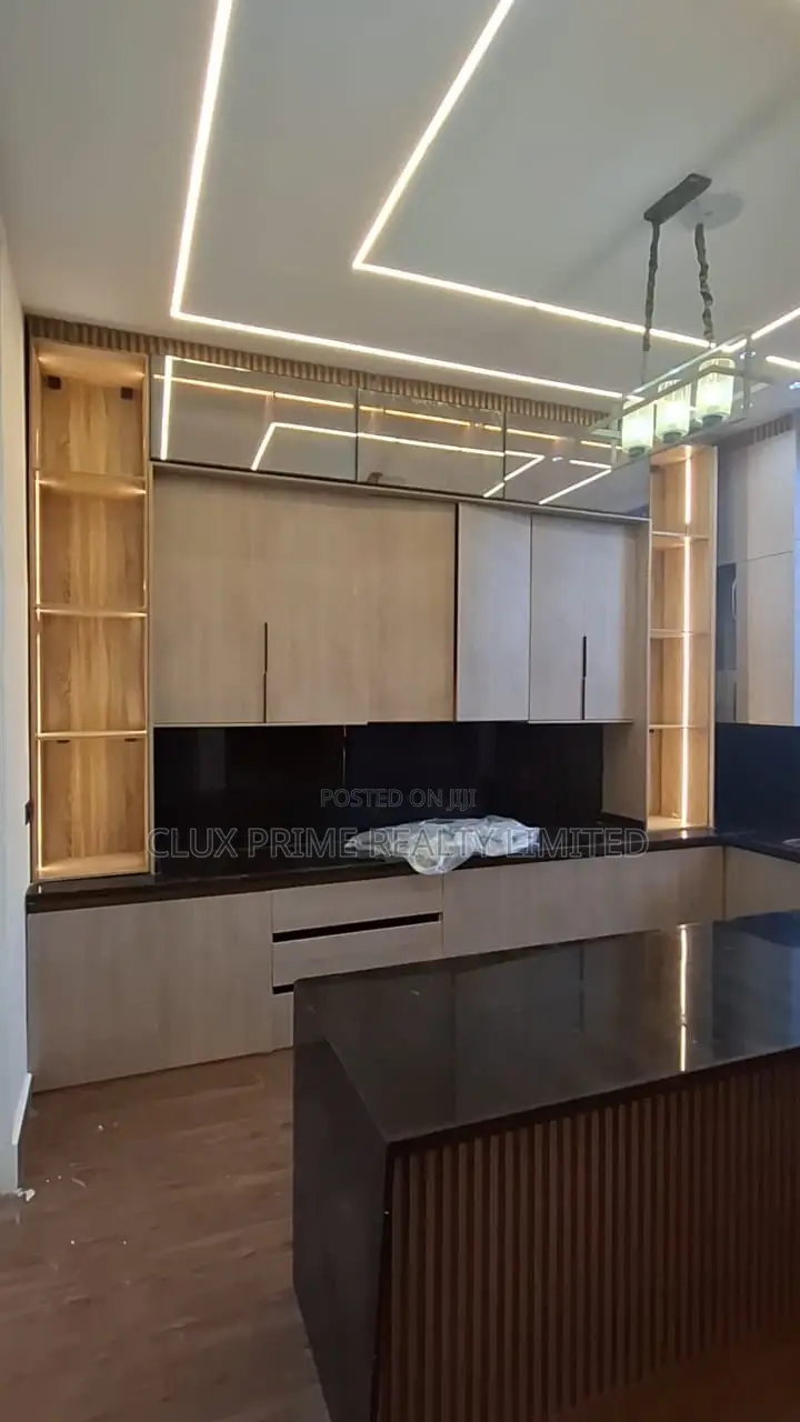 5bdrm Duplex in Lekki for sale in Lekki