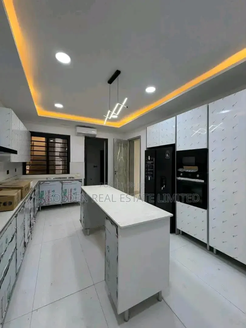 4bdrm Duplex in Old Ikoyi for sale in Old Ikoyi