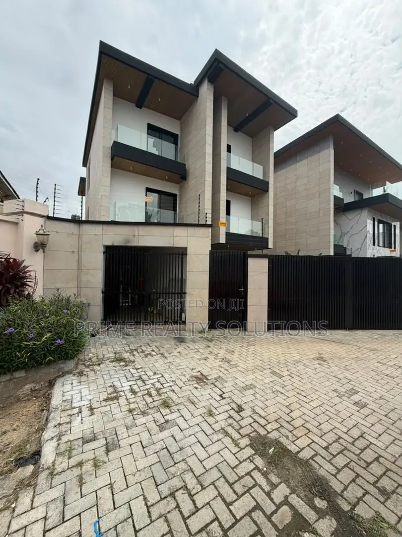 5bdrm Duplex in Banana Island Ikoyi for sale in Banana Island