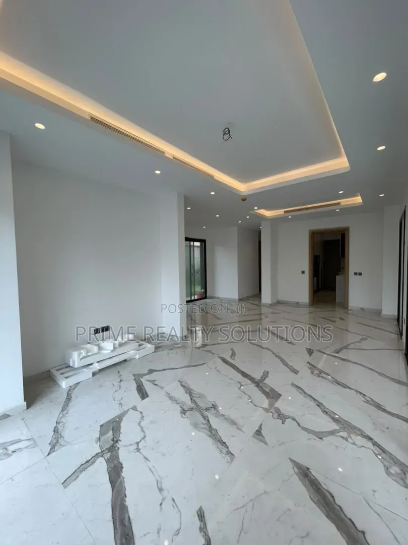 5bdrm Duplex in Banana Island Ikoyi for sale in Banana Island
