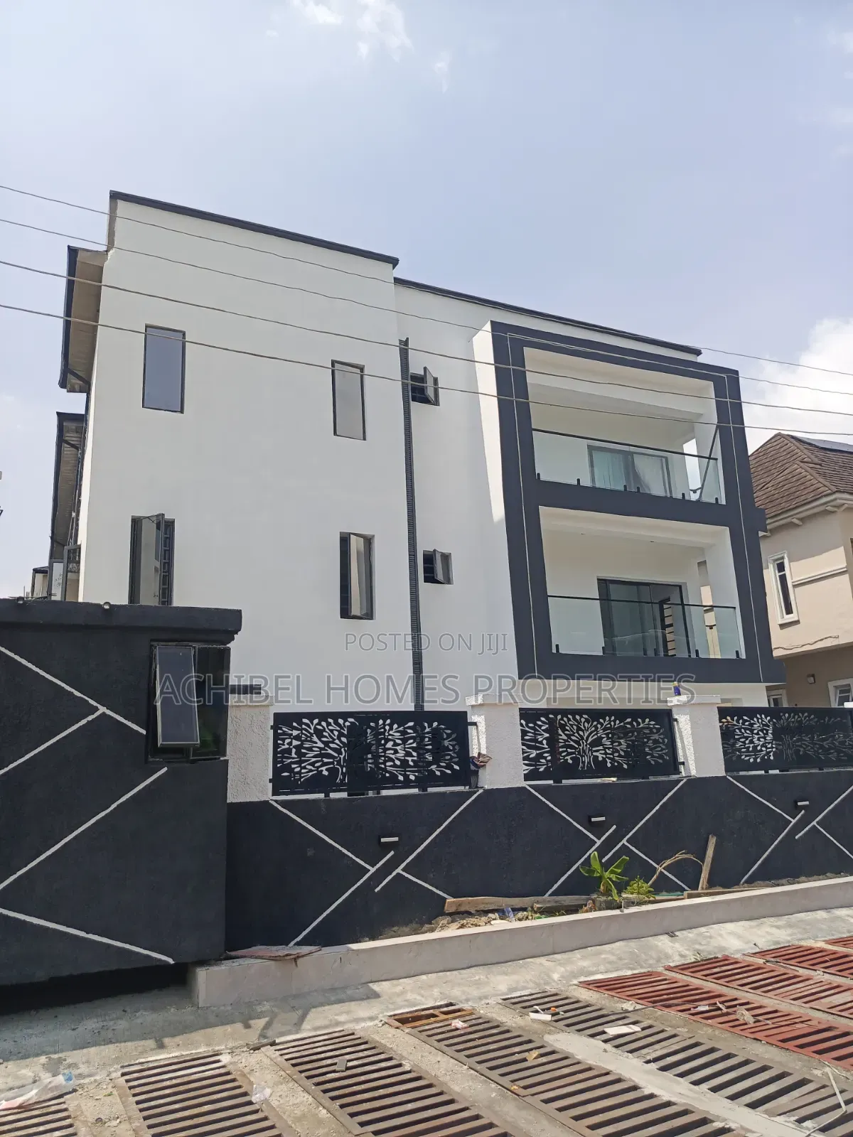 3bdrm Apartment in Chevron for rent in Chevron
