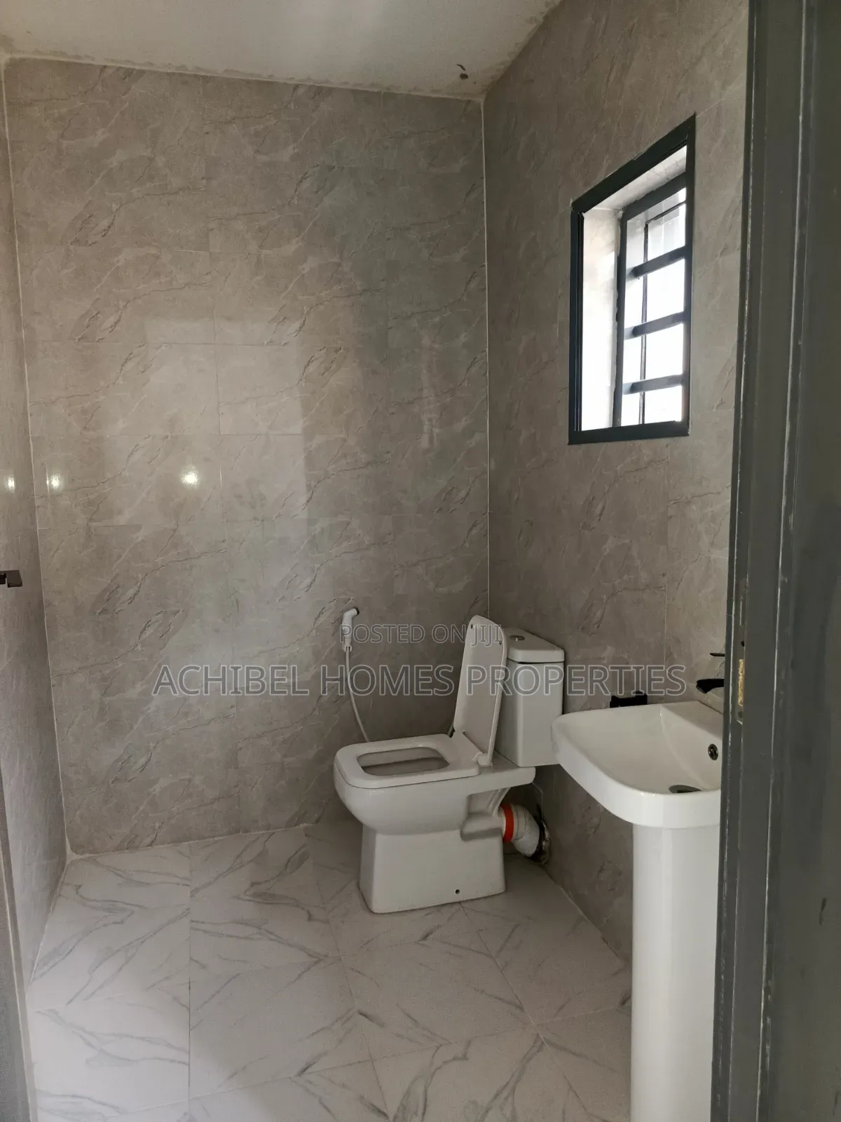 3bdrm Apartment in Chevron for rent in Chevron