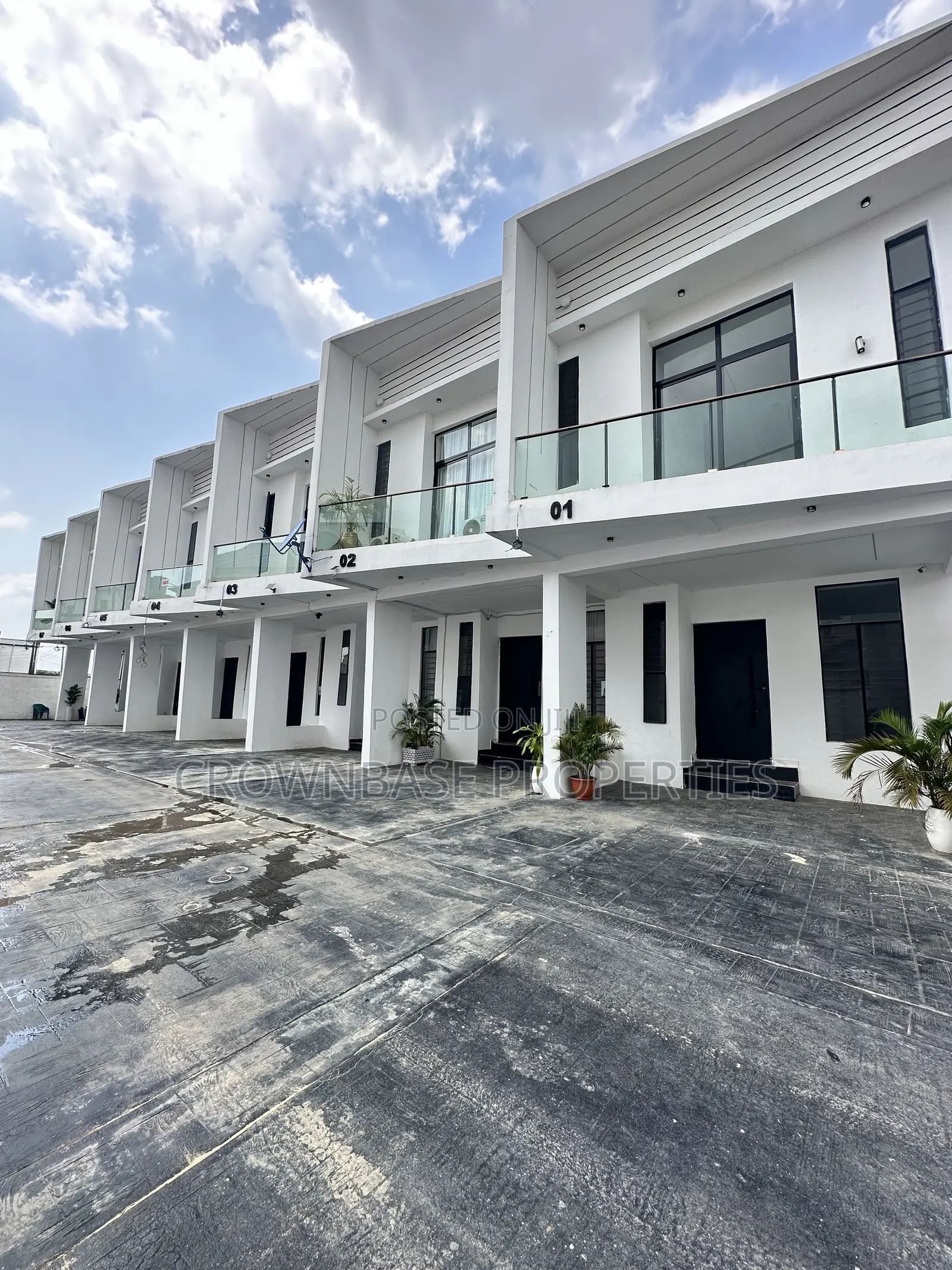 4bdrm Duplex in Abraham Adesanya Estate for sale in Abraham Adesanya Estate