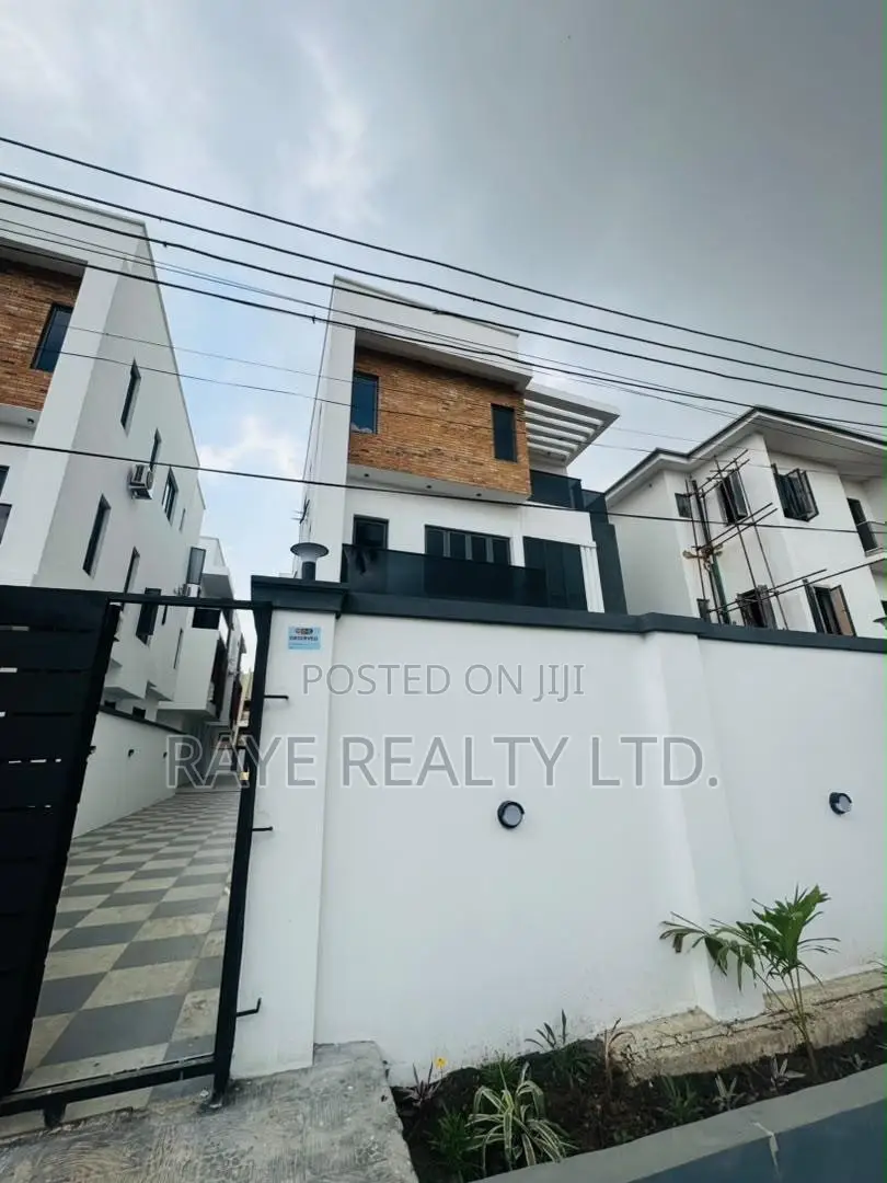 4bdrm Duplex in Ikeja for sale in Ikeja