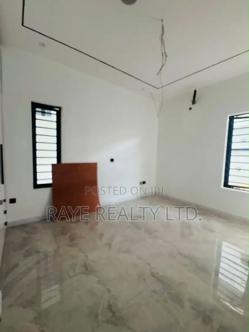 4bdrm Duplex in Ikeja for sale in Ikeja