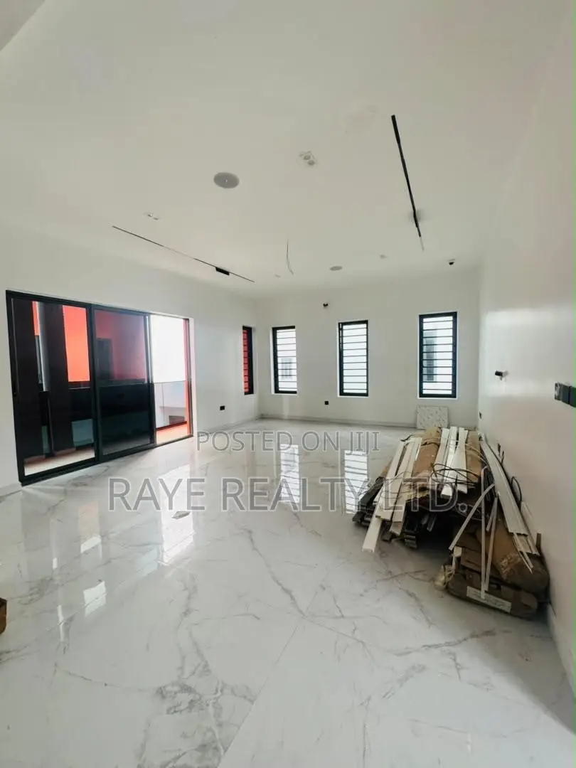 4bdrm Duplex in Ikeja for sale in Ikeja