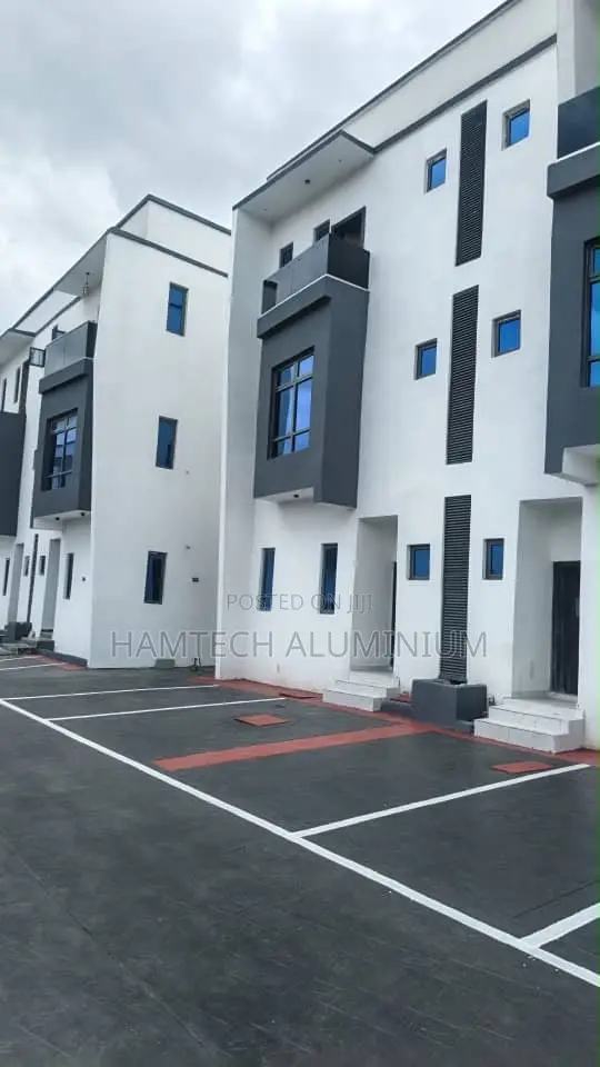 Furnished 4bdrm Duplex in More, Berger for sale in Berger