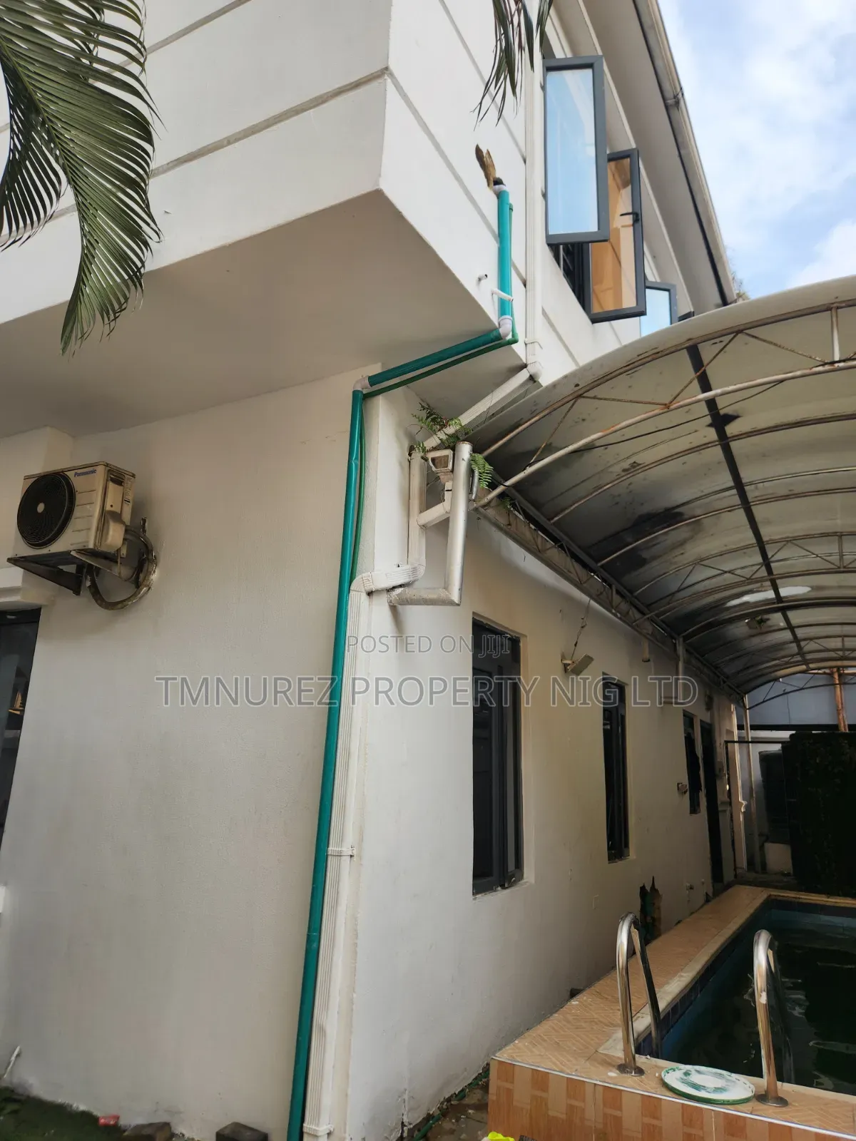 Studio Apartment in Chevron for rent in Chevron