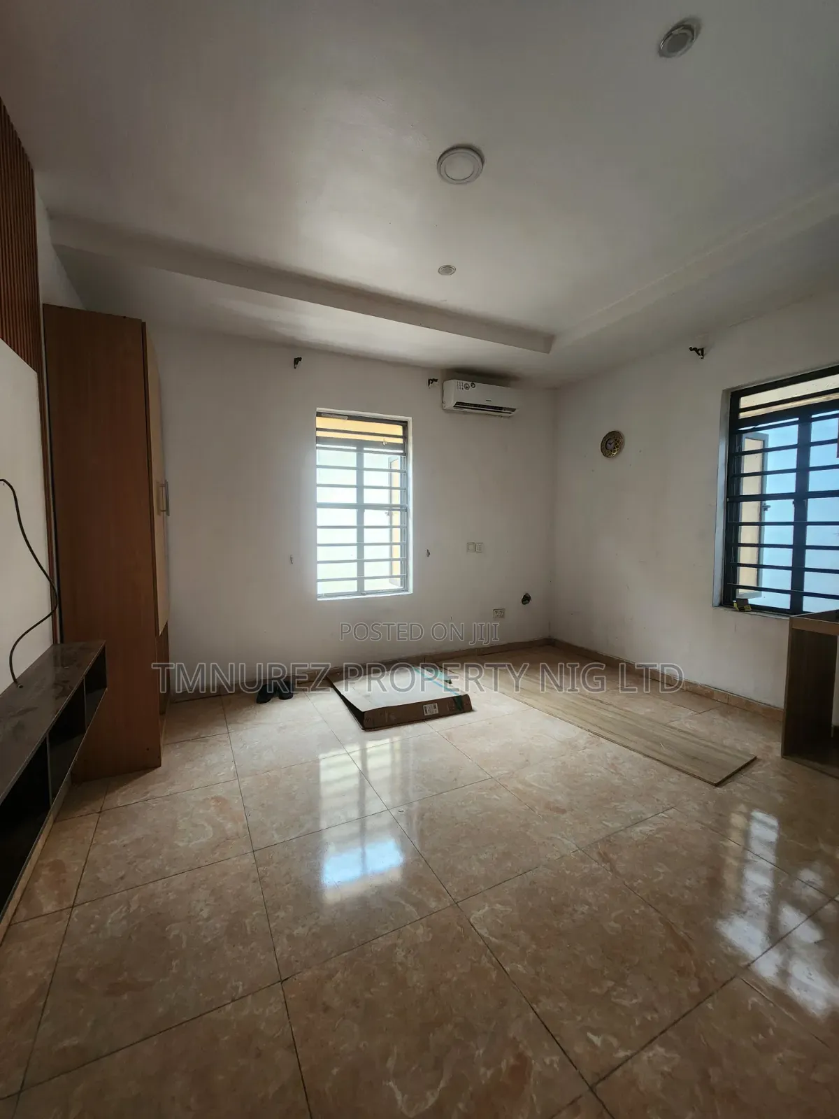 Studio Apartment in Chevron for rent in Chevron