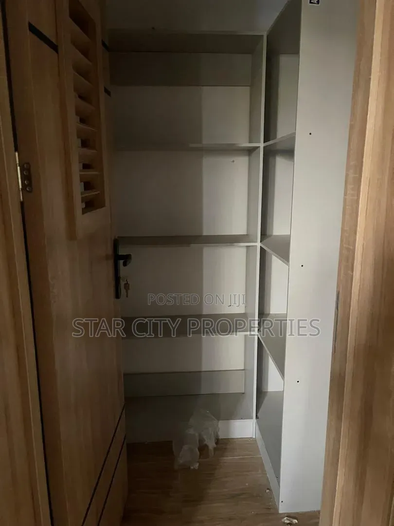 5bdrm Duplex in Ikeja, Adeniyi Jones for rent in Adeniyi Jones