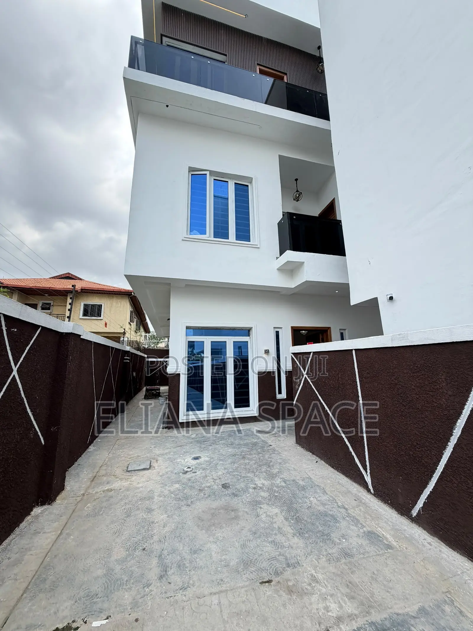 4bdrm Duplex in Gbagada for sale in Gbagada