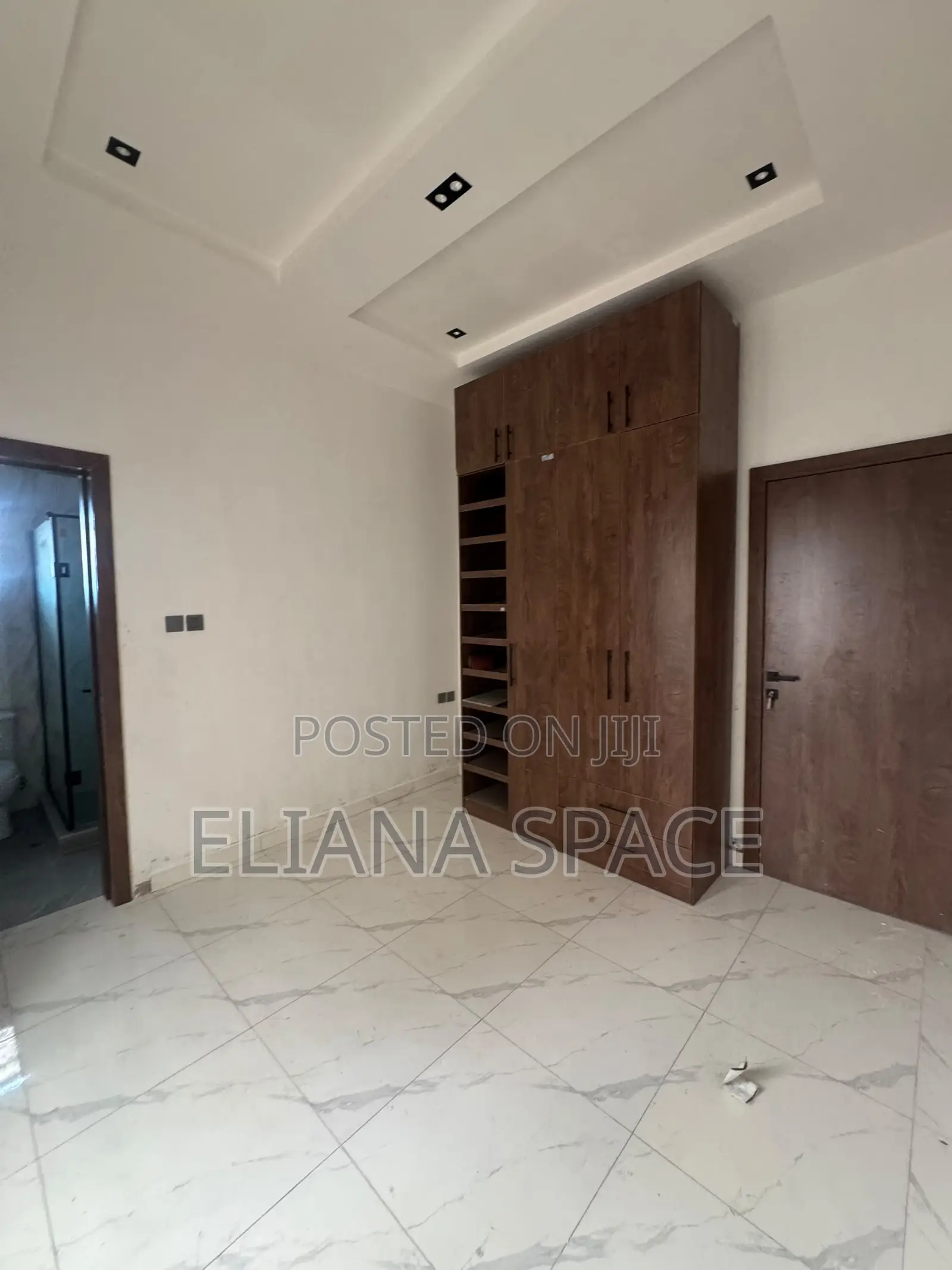 3bdrm Duplex in College Road, Fagba for sale in Fagba