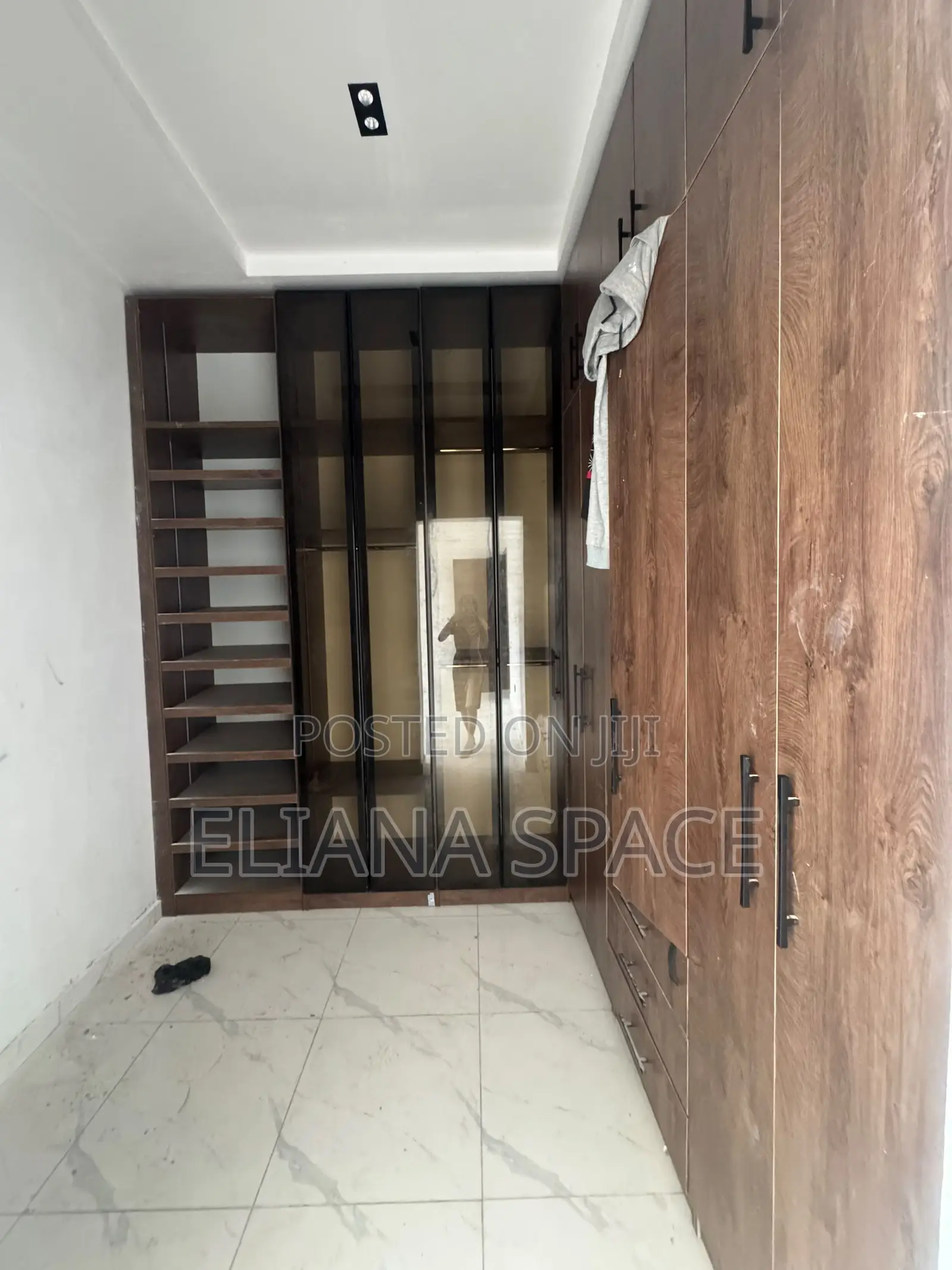 3bdrm Duplex in College Road, Fagba for sale in Fagba