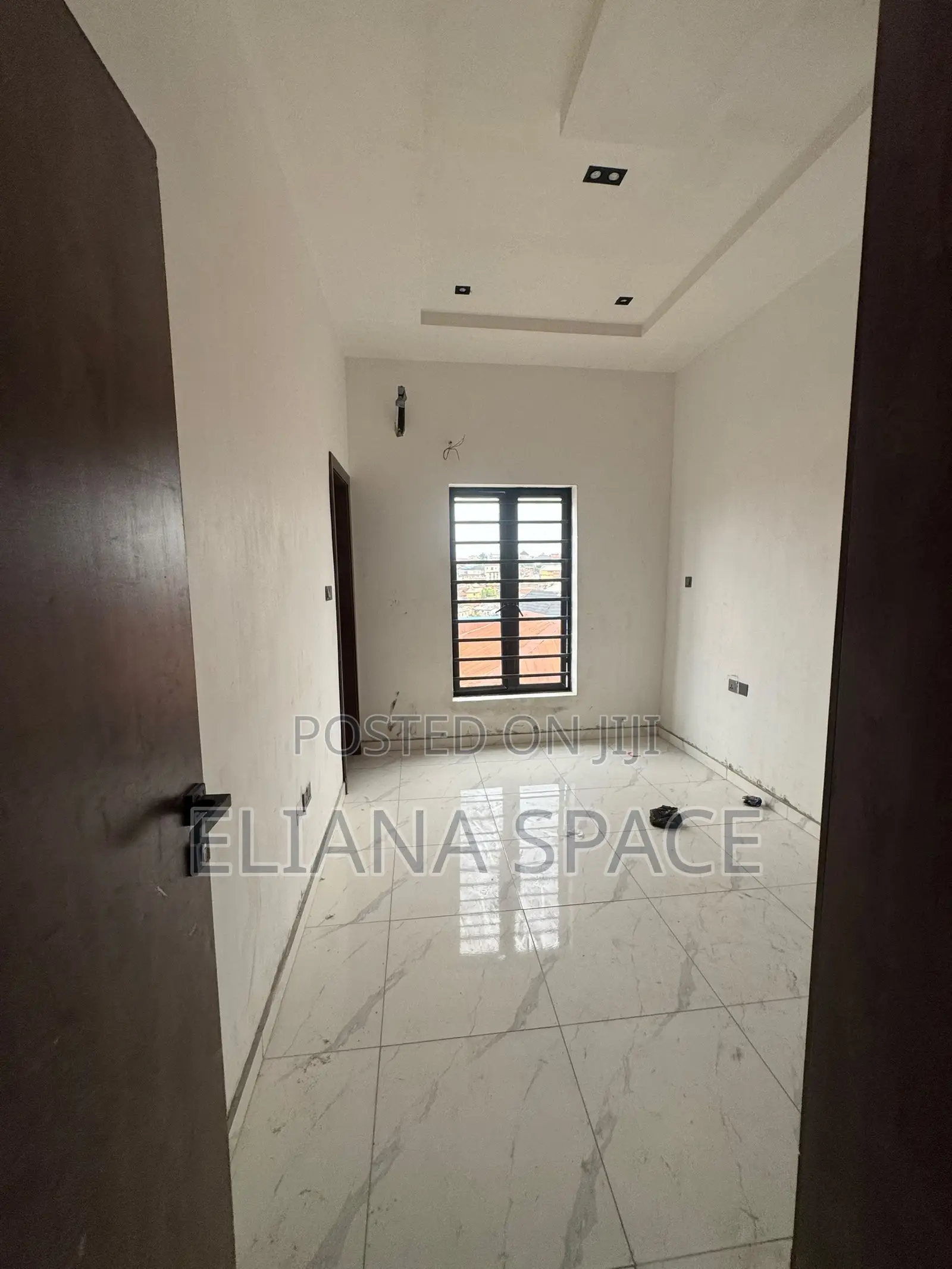 3bdrm Duplex in College Road, Fagba for sale in Fagba