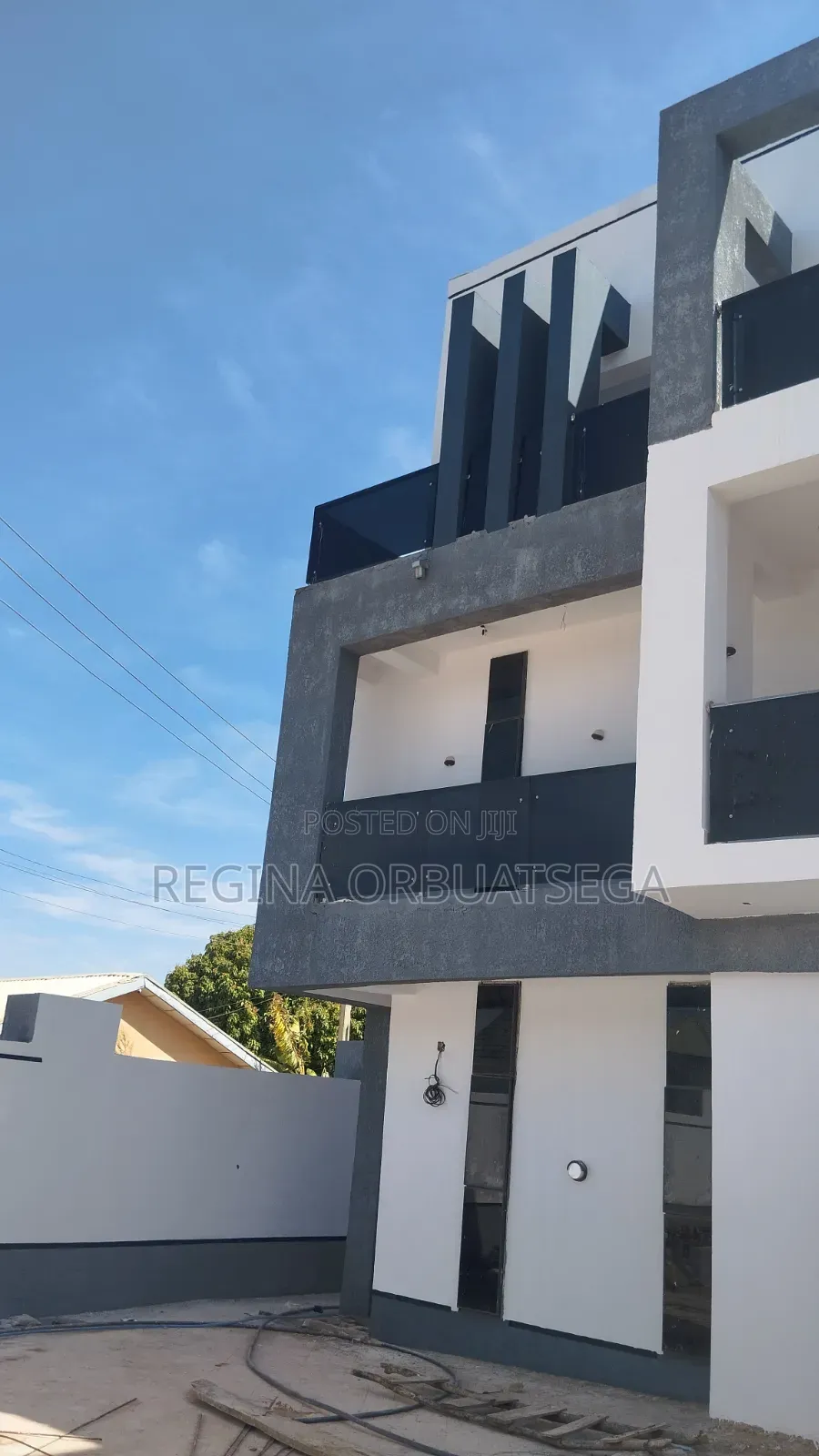 5bdrm Duplex in Jos for sale in Jos