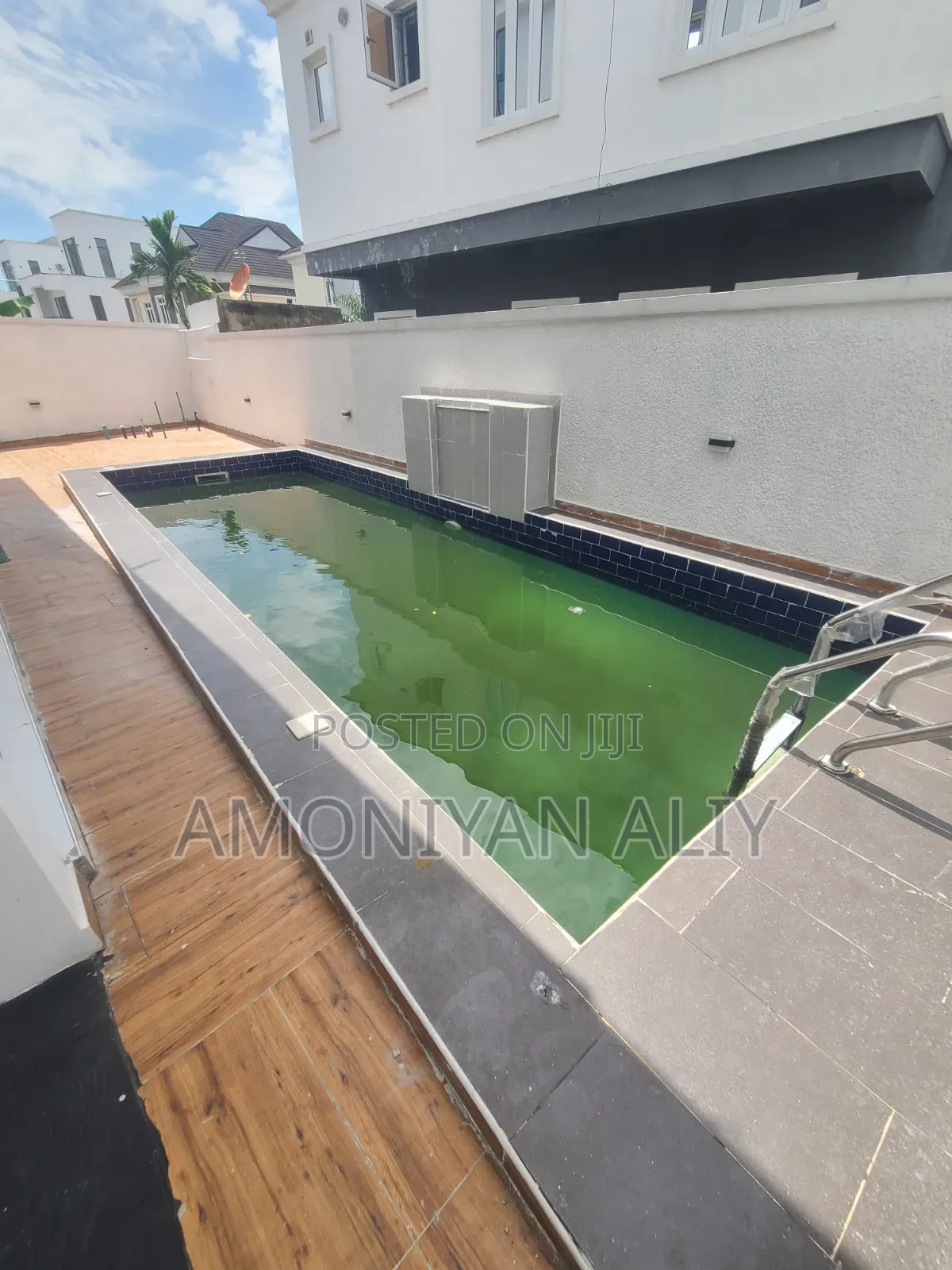 5bdrm Duplex in Megamond Estate for sale in Lekki Phase 1