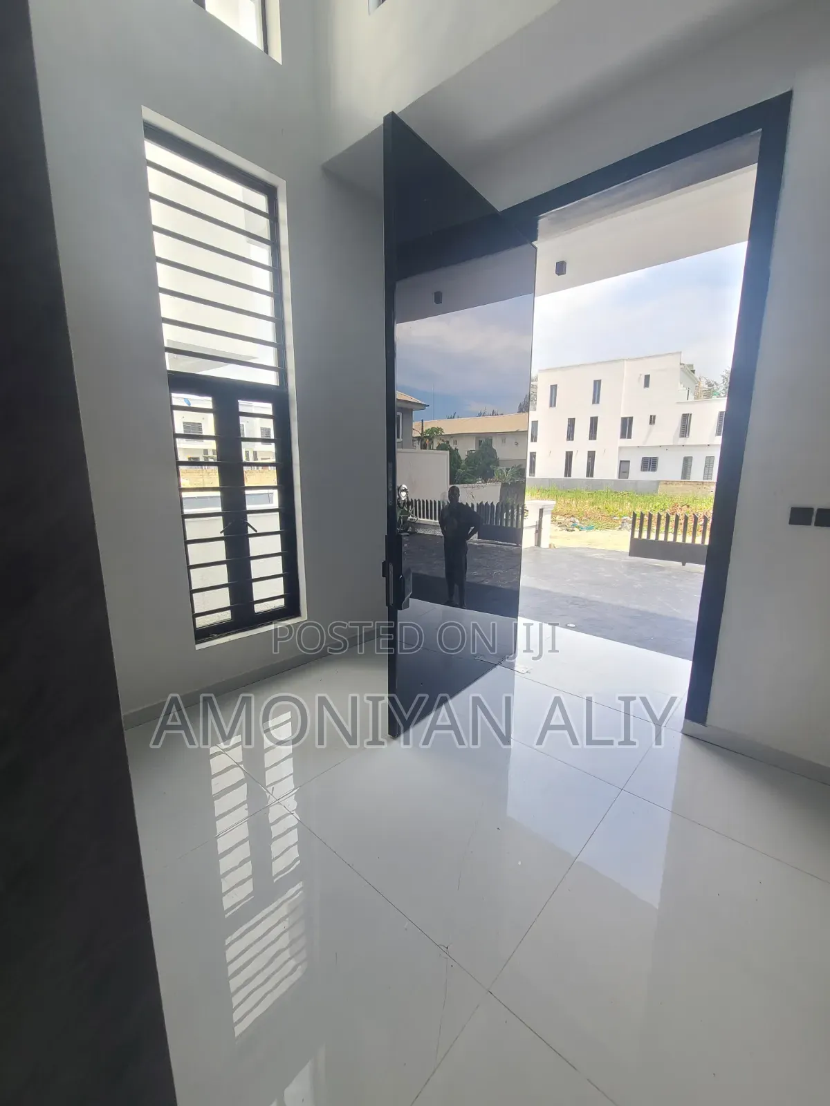5bdrm Duplex in Megamond Estate for sale in Lekki Phase 1