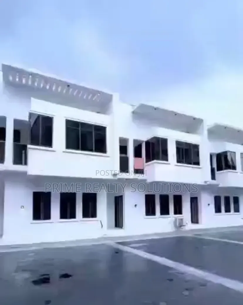 2bdrm Duplex in Ikota for rent in Ikota