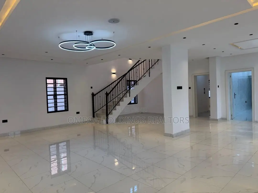 5bdrm Duplex in Cedarhaus Estate, Oluyole for sale in Oluyole