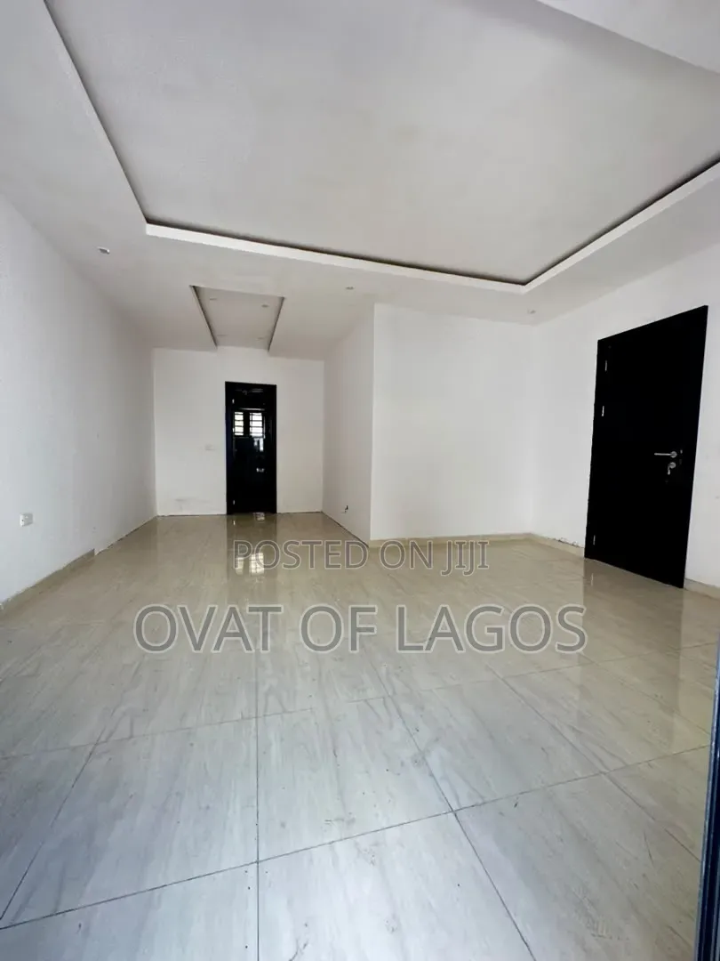 4bdrm Duplex in Ologolo for sale in Ologolo