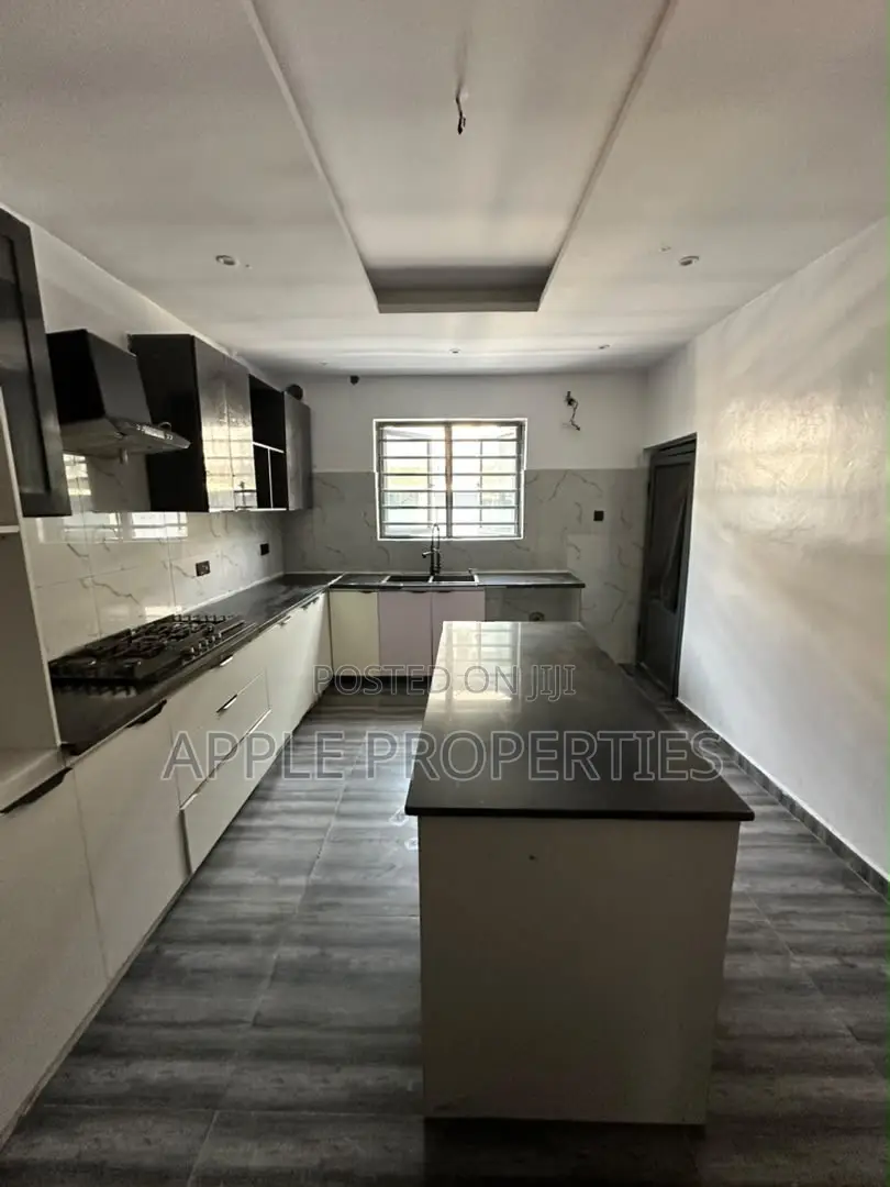 4bdrm Townhouse / Terrace in Lekki Phase 1 for rent in Lekki Phase 1