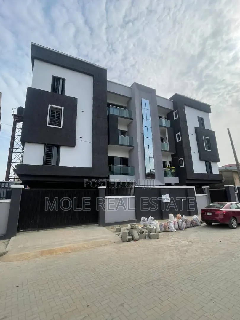 Furnished 4bdrm Duplex in Medical Estate, Atunrase Medina for sale in Atunrase Medina