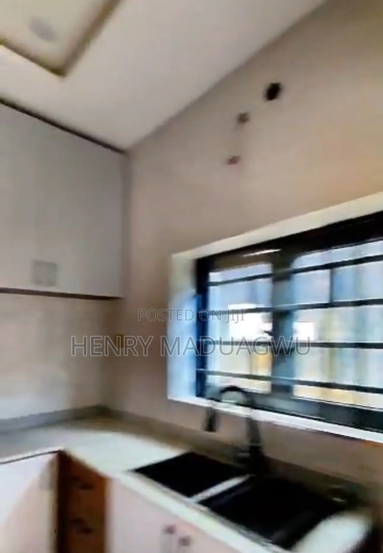 5bdrm Duplex in Enl Guzape for sale in Guzape District