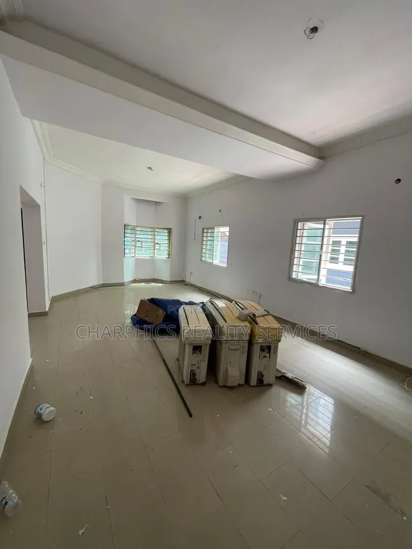2bdrm Apartment in Lekki Phase 1 for rent in Lekki Phase 1