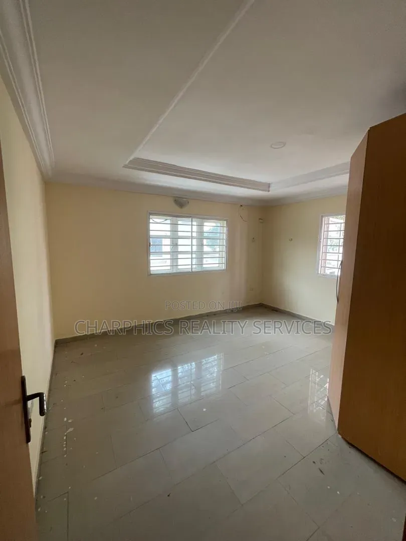 2bdrm Apartment in Lekki Phase 1 for rent in Lekki Phase 1