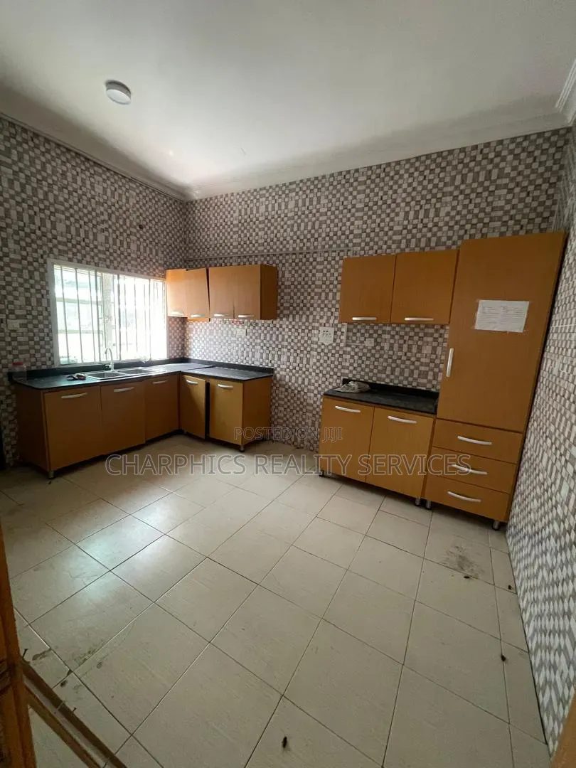 2bdrm Apartment in Lekki Phase 1 for rent in Lekki Phase 1